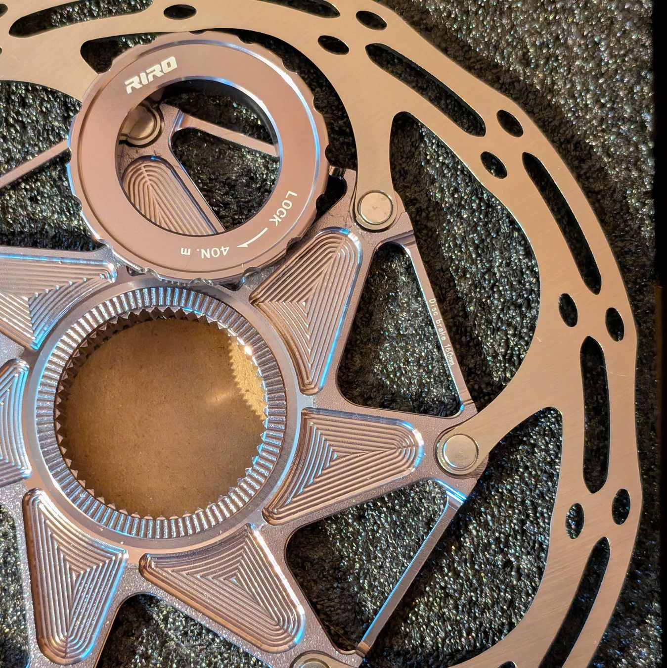 Pezzi di ricambio: 2x Bremsscheiben - 160mm - Centerlock (mit Lockring) – Nuovo e nell'imballaggio originale da Galgenen venduto da MisterTH 1