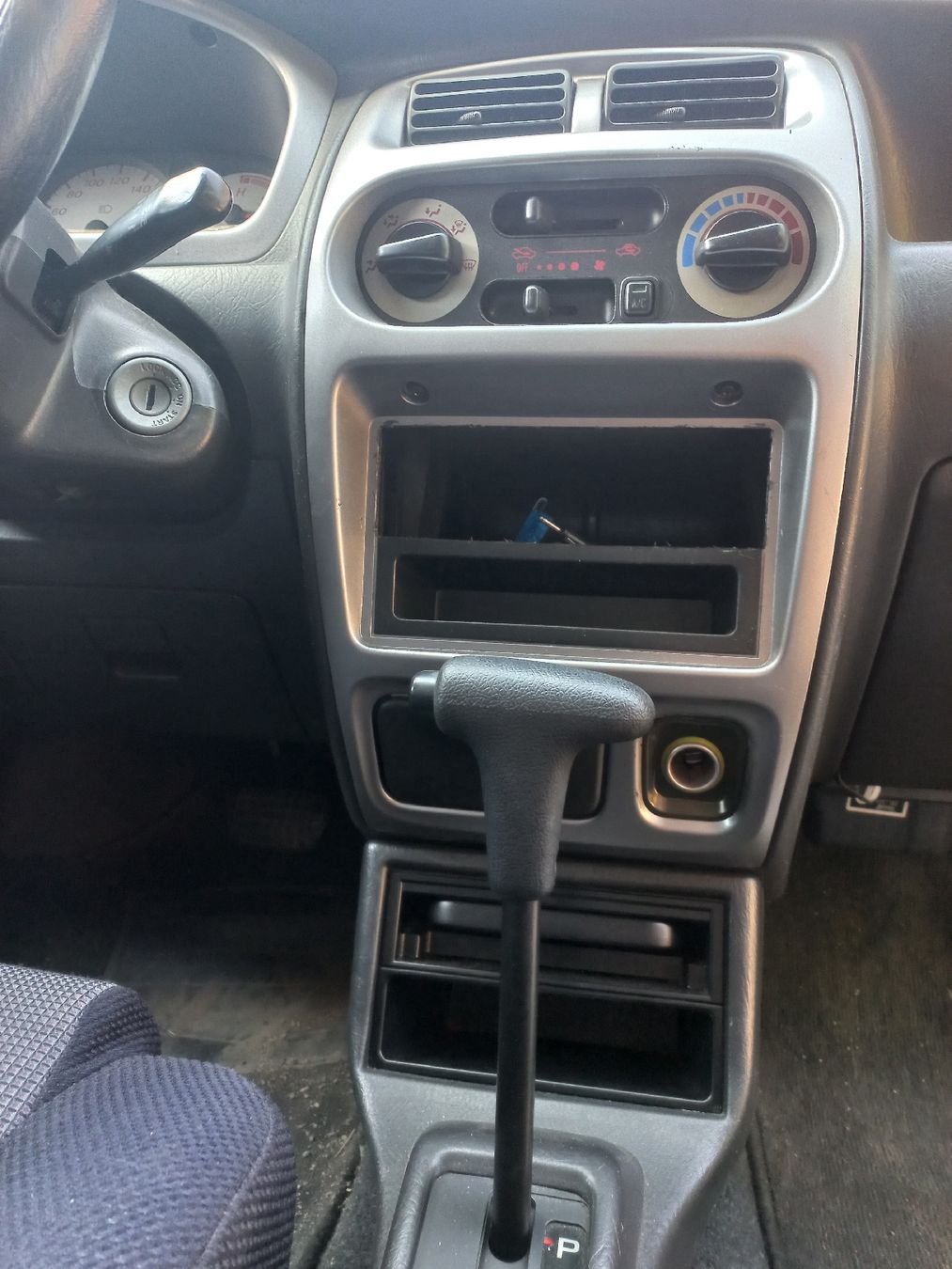 Daihatsu Autos: Daihatsu Sirion 4×4 – Défectueux à Rothenburg par eny_d7t2 6