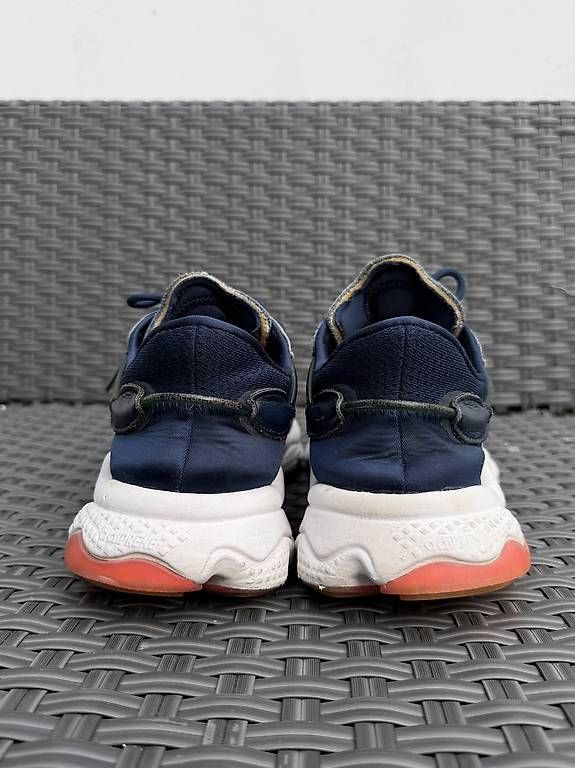 Adidas Chaussures hommes: Adidas Ozweego Schuhe – D'occasion à Meggen par gia_wz2q 1