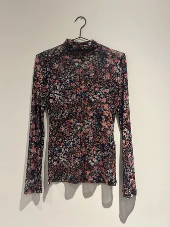 Maje Blumenmuster-Top