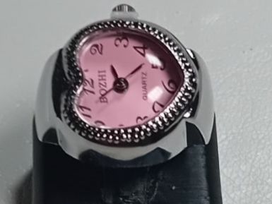 Uhren: damen uhr,,,glanzig,,elastisch – Neu (gemäss Beschreibung) aus Basel von bij_5hqd