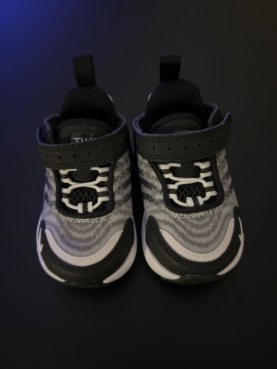 Nike Scarpe per ragazzi: Babynike Grösse 18.5 – Nuovo (secondo la descrizione) da Adliswil venduto da sch_pl69 1
