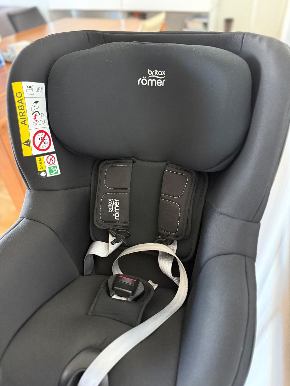 Britax Römer Sièges auto: Britax Römer Dualfix M i-Size – D'occasion à Schwerzenbach par Le_roy 3
