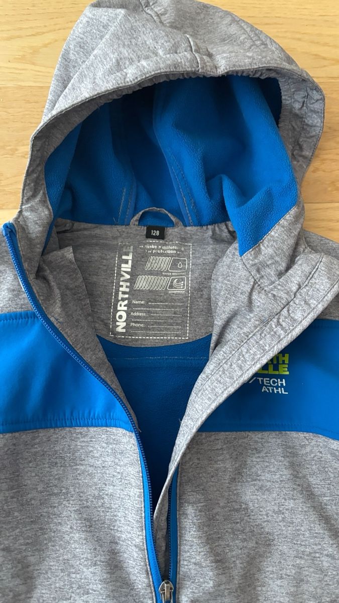 Lotti & Set di vestiti: Kleiderpacket Jungen Gr. 128-134 – Usato da Zürich venduto da pisamun 3