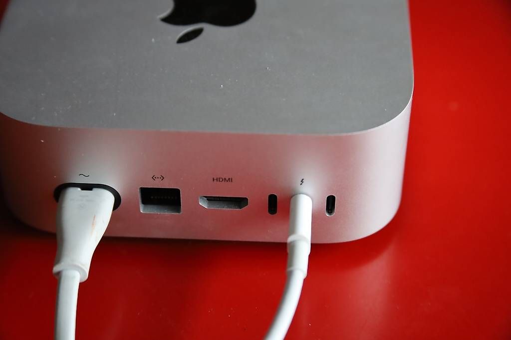 Monitor: Thunderbolt display 27 avec connection usb-C – Usato da Bassins venduto da nip_7bhz 1