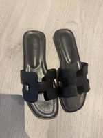 Pantoletten Schwarz Neu !