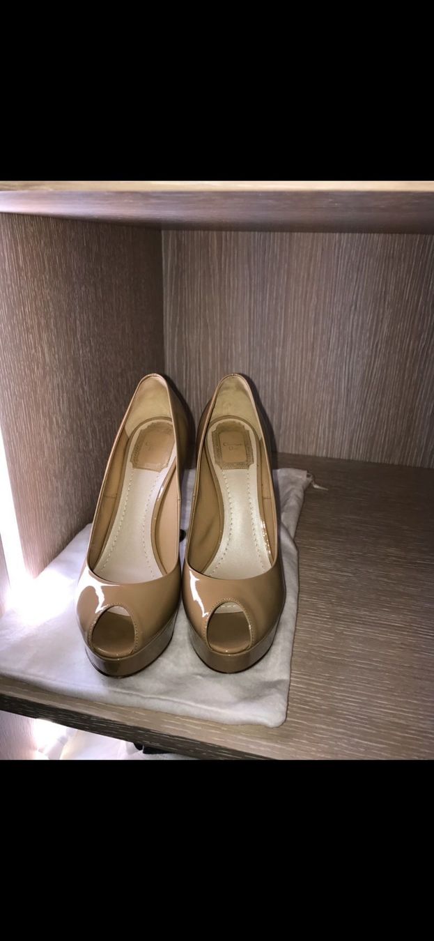 Dior Damenschuhe: DIOR (37.5) Schuhe, Pumps – Gebraucht aus Zürich von 1_marsmensch