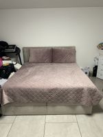 Boxspringbett mit viel Stauraum 215x180cm
