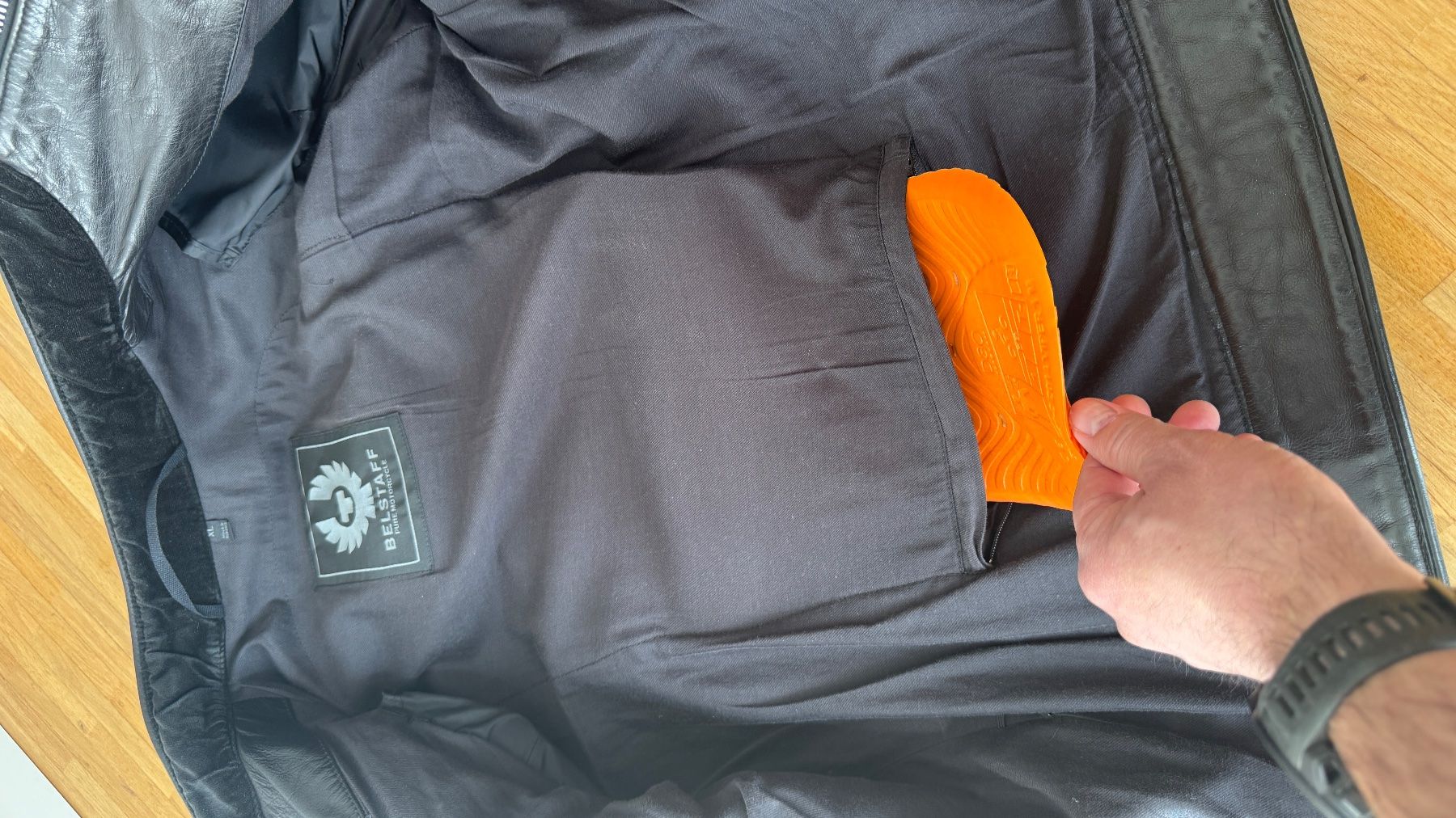 Belstaff Jacken: Belstaff Raleigh Motorcycle Leather Jacket – Gebraucht aus Binningen von mi-9 5