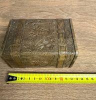 Holzschatulle mit Blumenmotiv antik