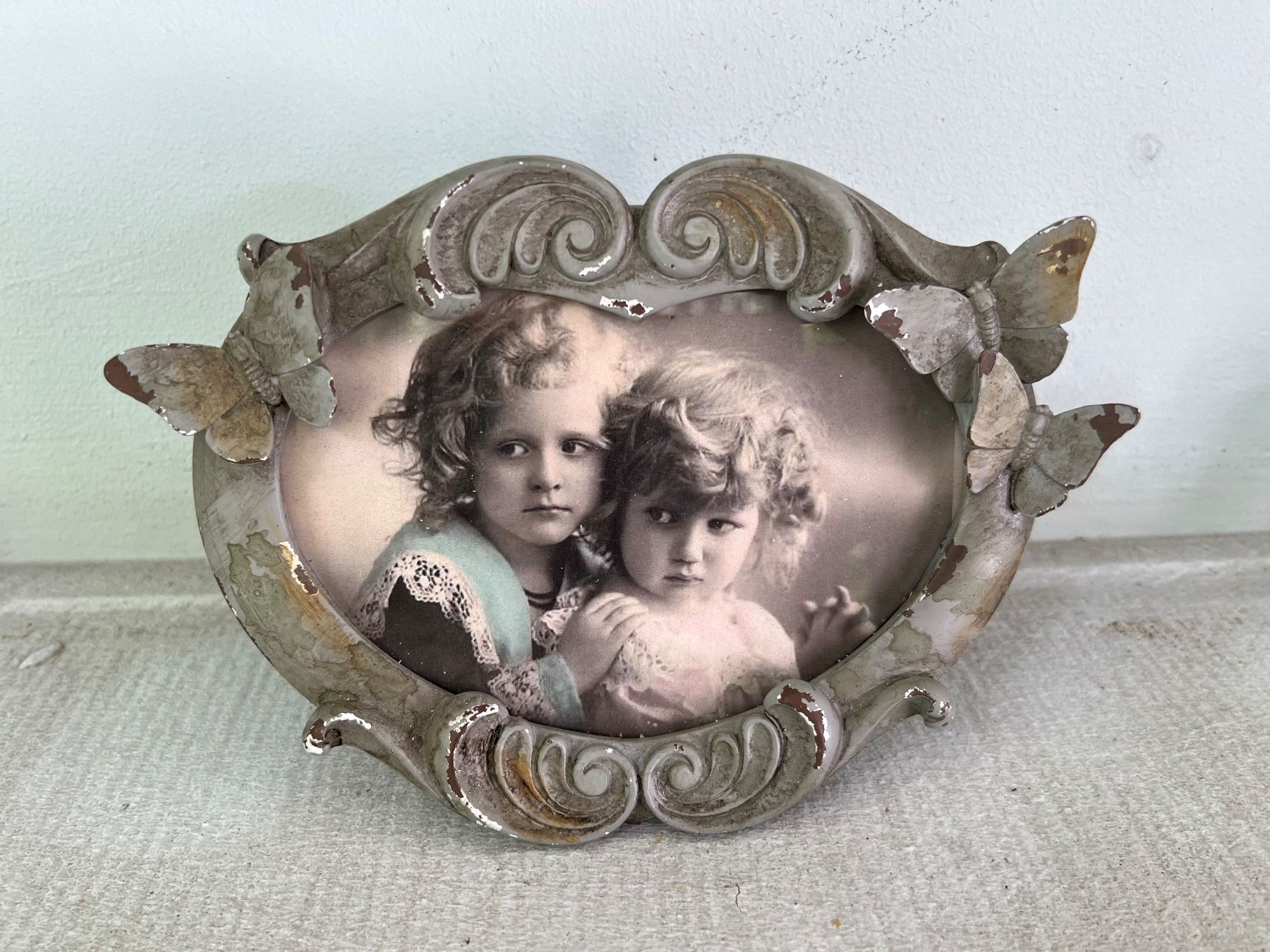 Cornici: Bilderrahmen Shabby Chic Schmetterlinge nostalgisch Herz – Usato da Bern venduto da FANTASTICTREASURES 1