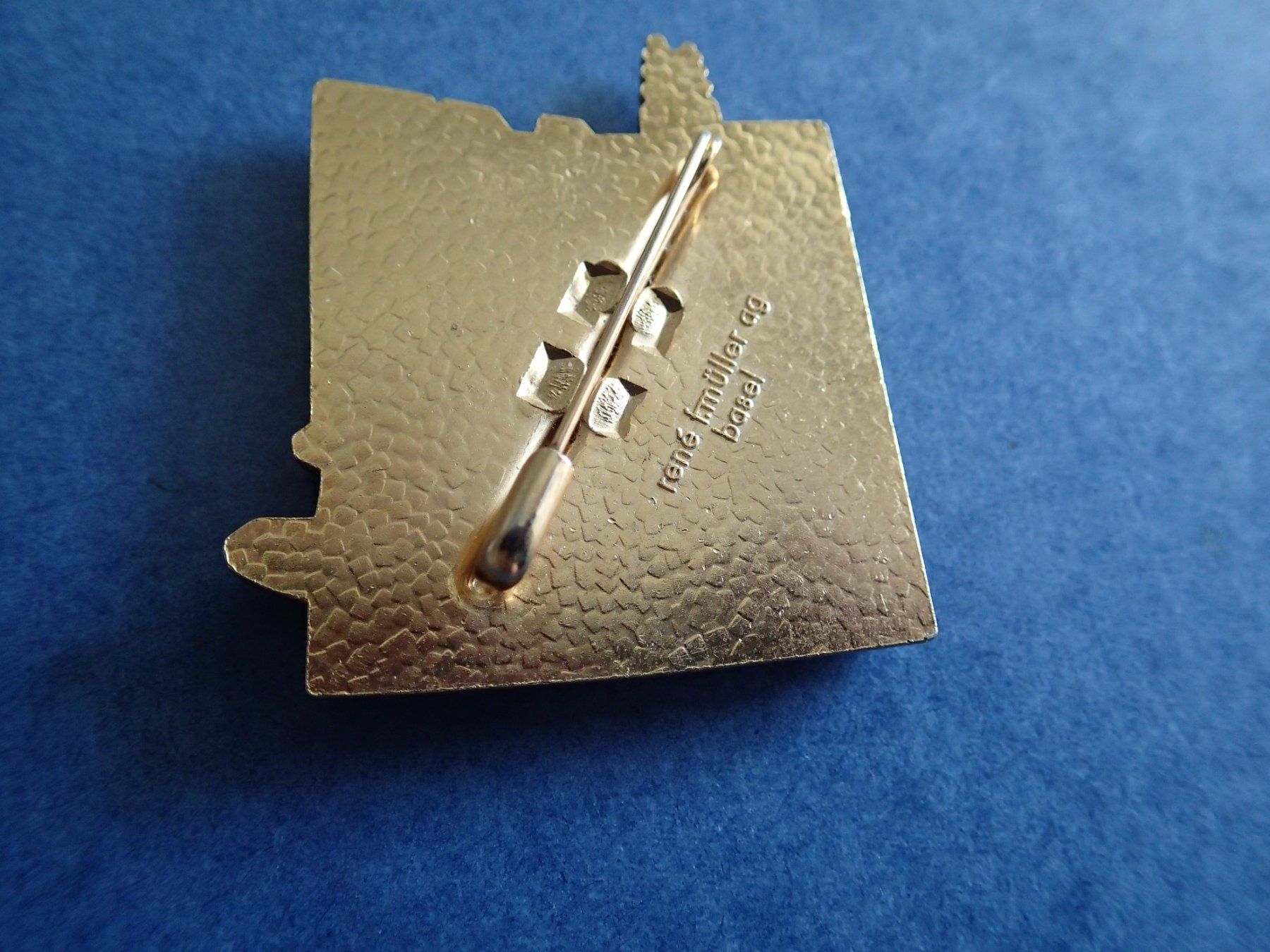 Basler Placchette & Badge: Blaggedde  GOLD  1995 – Usato da Allschwil venduto da Salus17 1