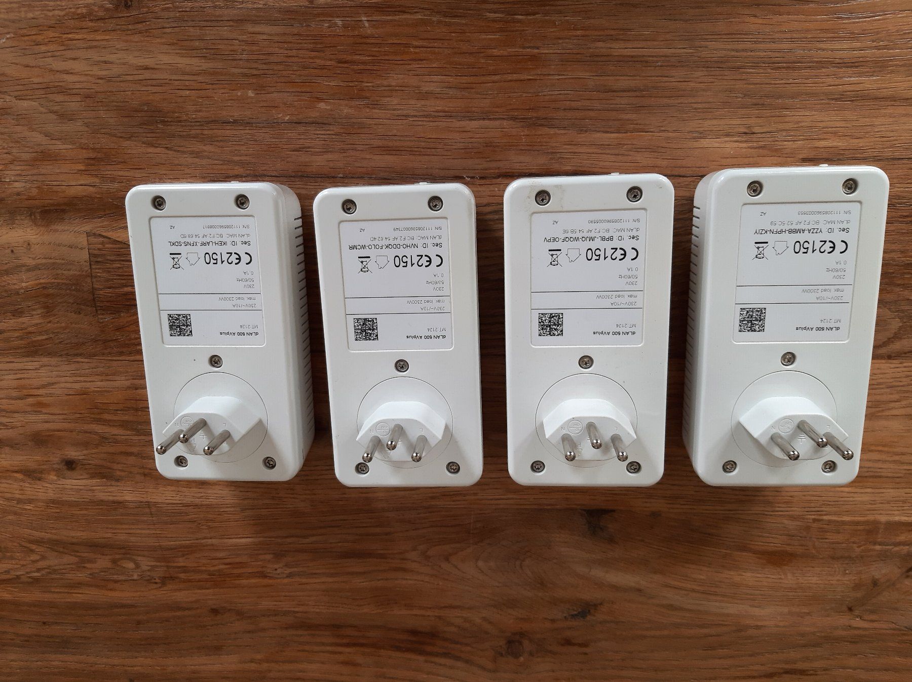 Devolo Lecteurs & Adaptateurs: Devolo 500 AV Plus, Set 4 Stück – D'occasion à Wolfhausen par Dragons01 1