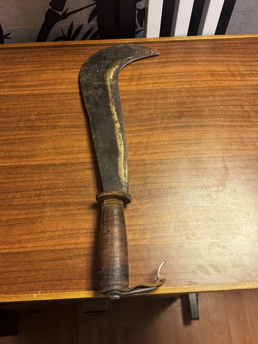 Posate: Antike Hippe / Rebmesser / Gartenmesser mit Holzgriff – Usato da Schlieren venduto da Eldi84 2