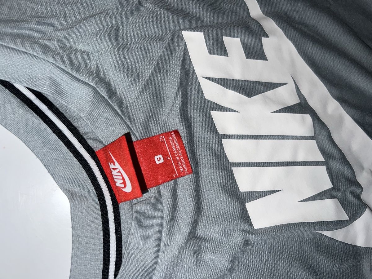 Nike T-Shirts: NIKE Sport Oberteil/Top – Neu (gemäss Beschreibung) aus Zürich von forestF4iry 1