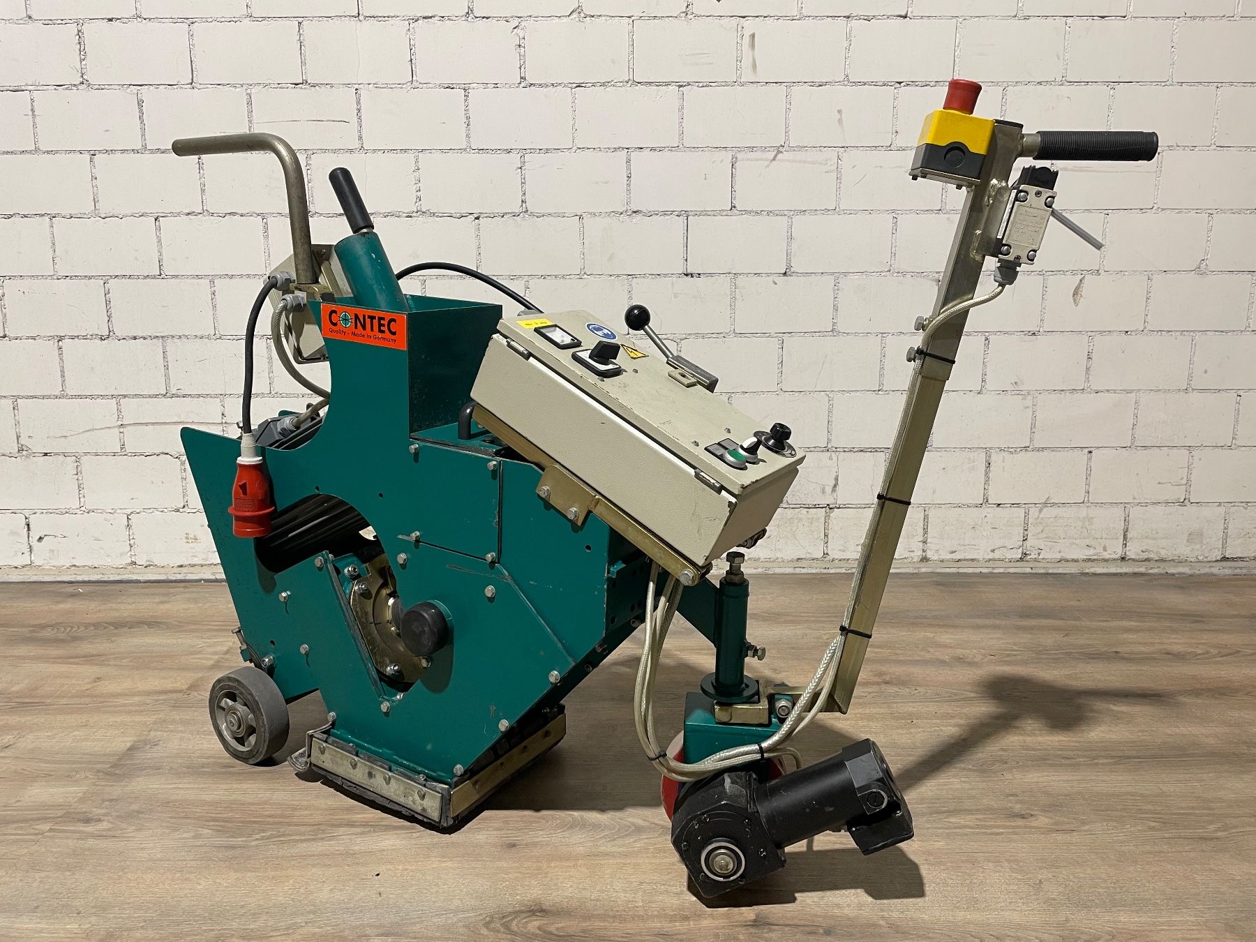 Tutte le macchine: Kugelstrahlmaschine Contec Modul 200 XL – Usato da Bettwiesen venduto da chili1 1