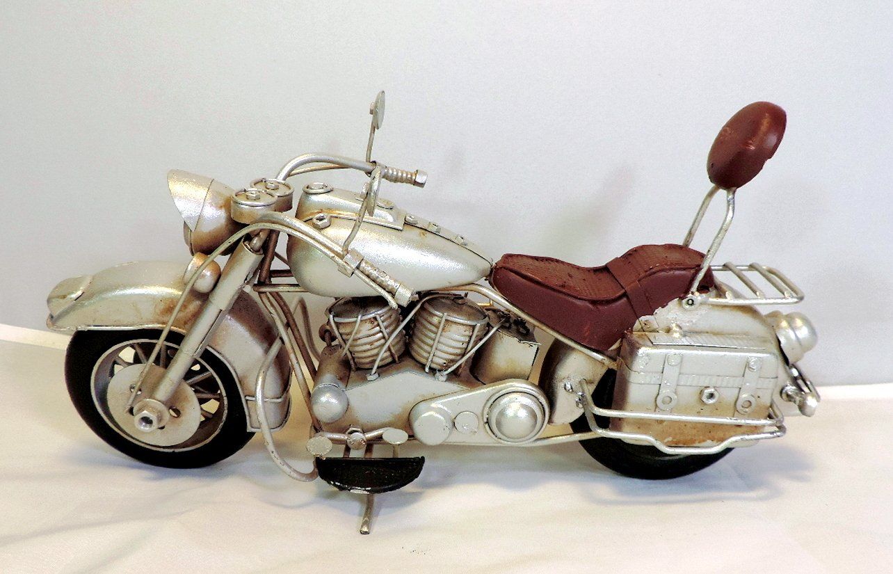 Kits de montage: grosses Harley Motorrad Modell – Neuf avec emballage d'origine à Duggingen par doogbua 2
