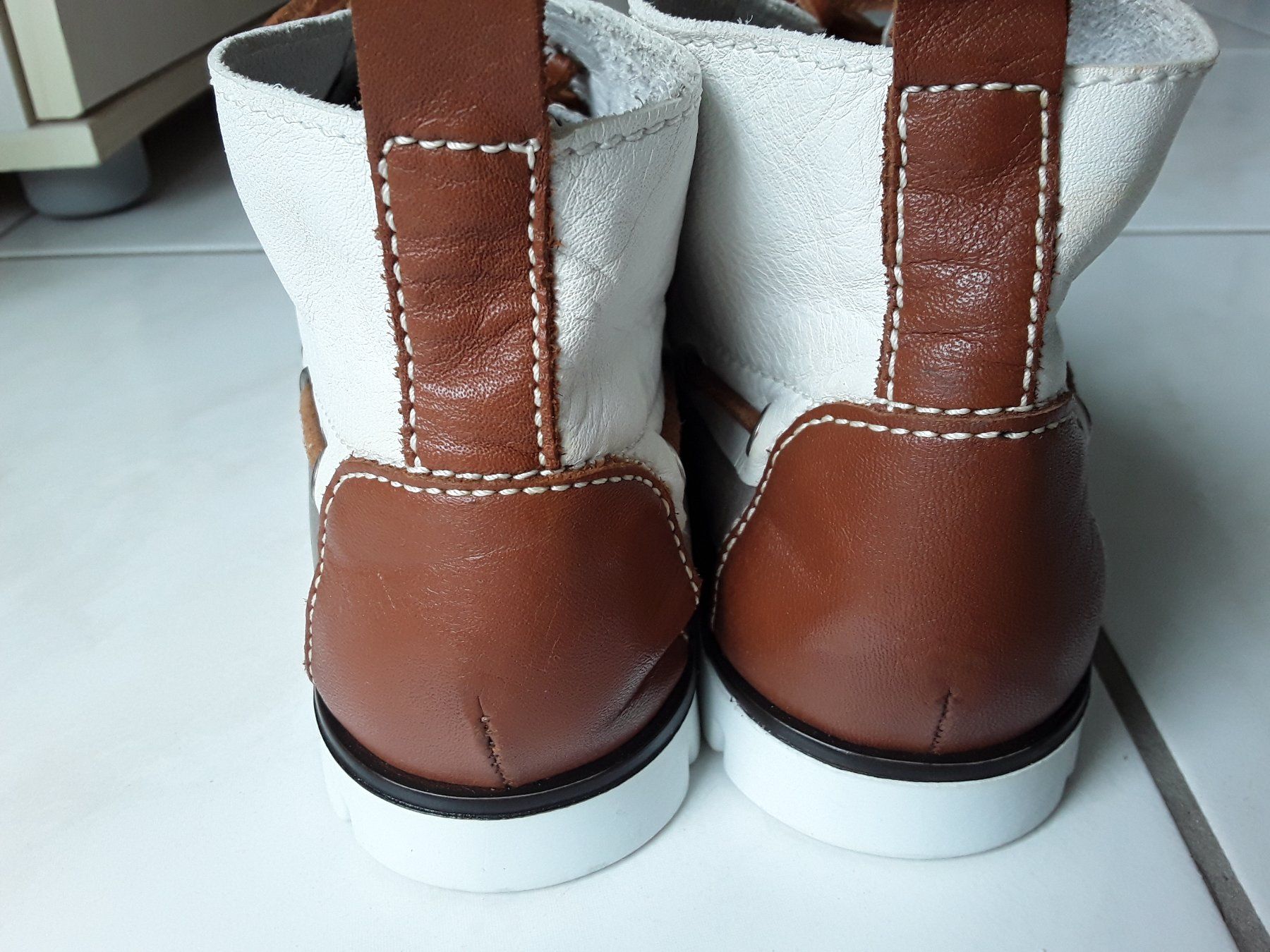 Scarpe da donna: Neuw. Lederschuhe Gr.40 – Nuovo (secondo la descrizione) da Heimberg venduto da Samprof 2