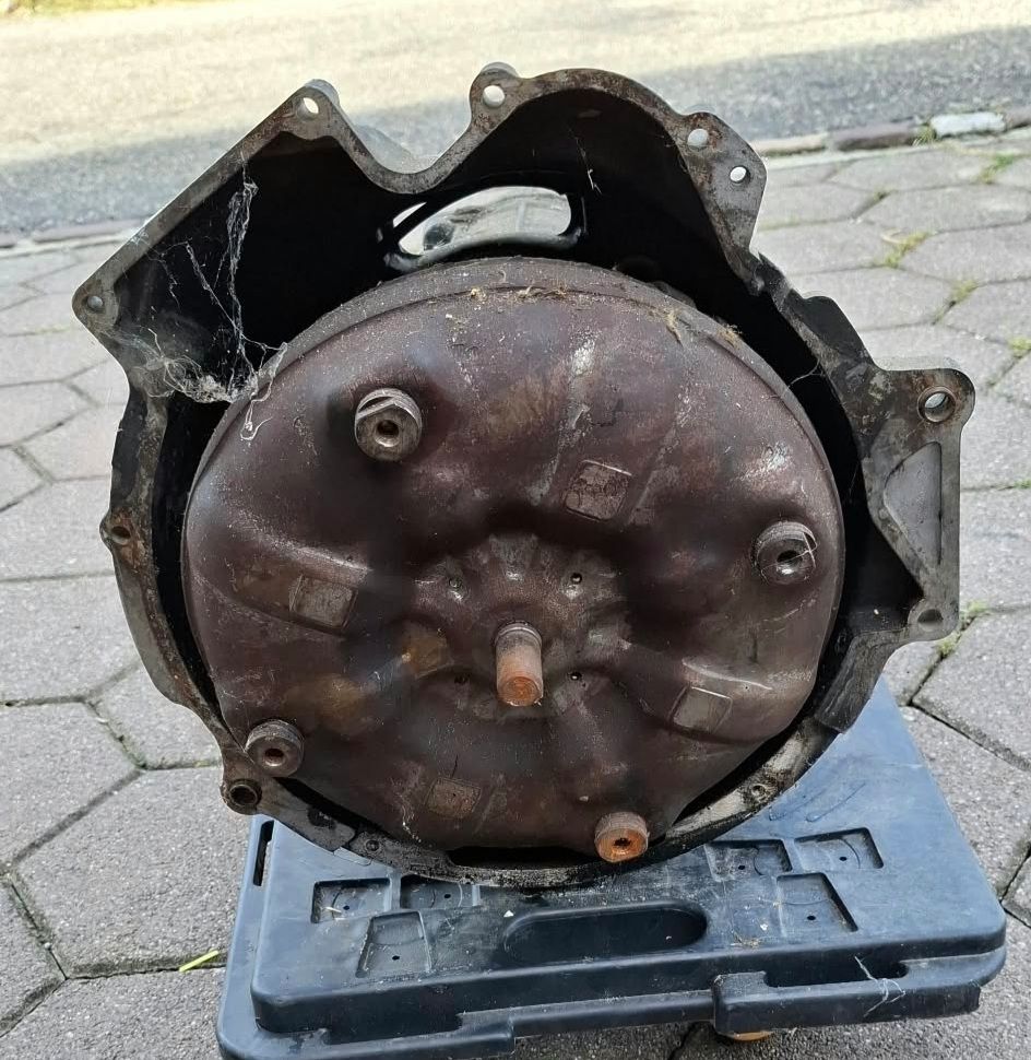 BMW Tutti pezzi di ricambio auto: BMW E3 3,3L Automatikgetriebe – Difettoso da Oberhof venduto da mat_7vbb 4