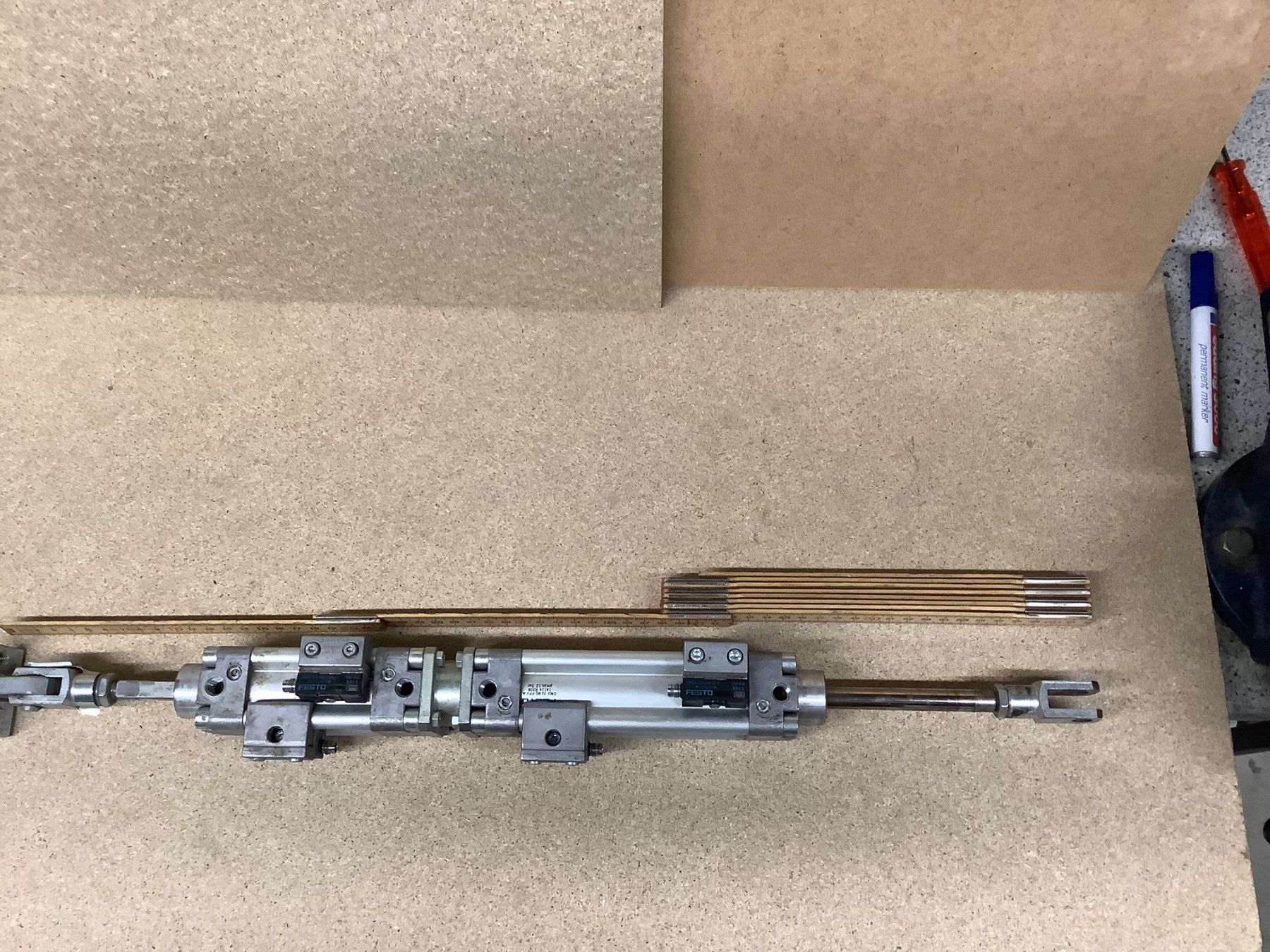 Festo Altri prodotti elettronici: Festo Doppel Zylinder – Usato da Glarus venduto da Mdelphi 8