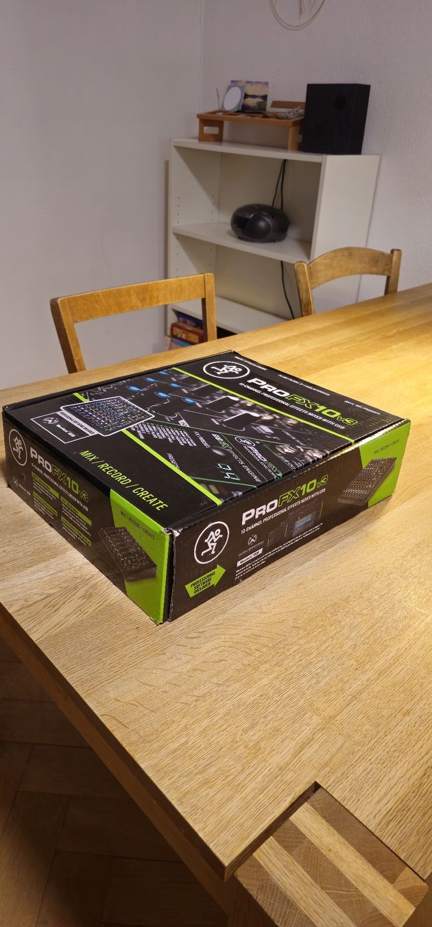Mackie Console di mixaggio: Makie pro FX10v3 – Nuovo (secondo la descrizione) da Bern venduto da flo_2s8t 2