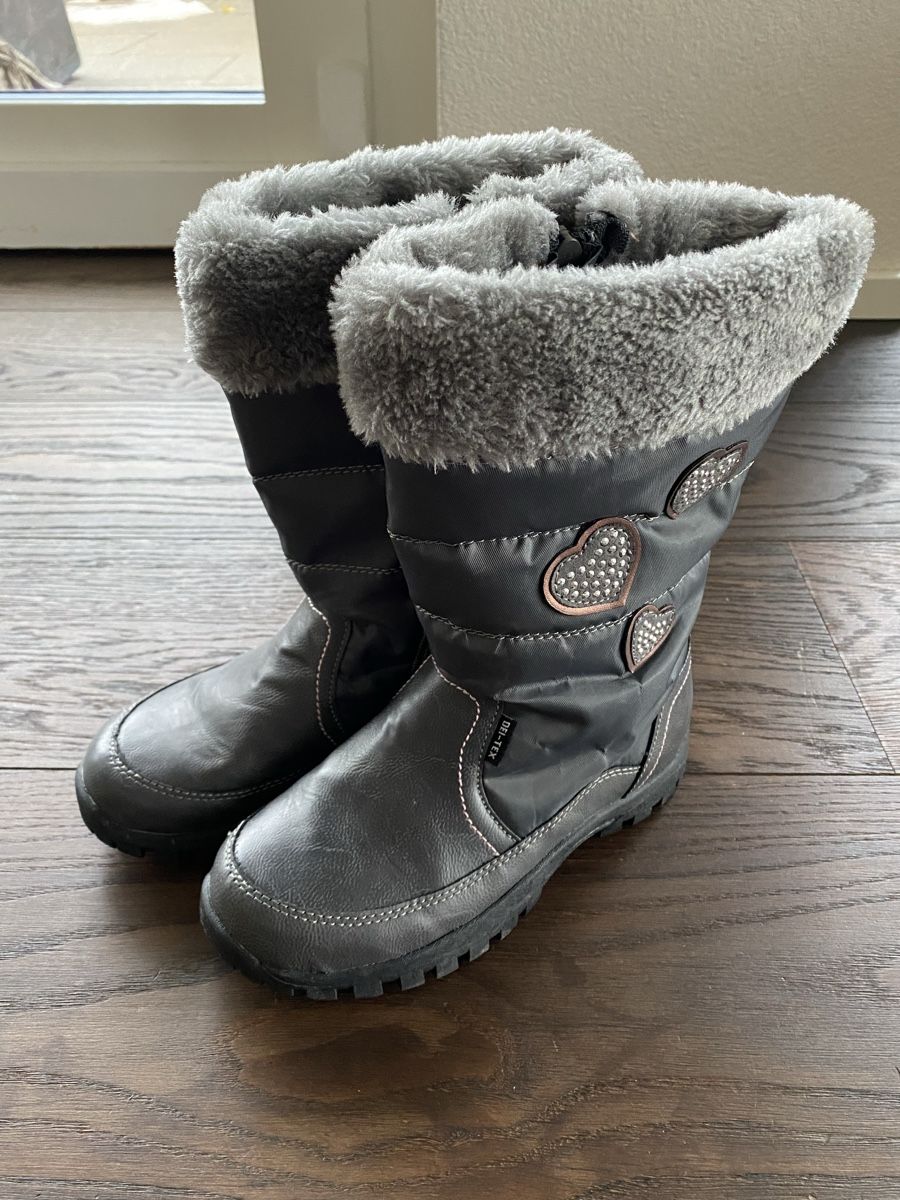 Chaussures filles: Stiefel – Neuf (Voir description) à Pfäffikon ZH par aveo14 1