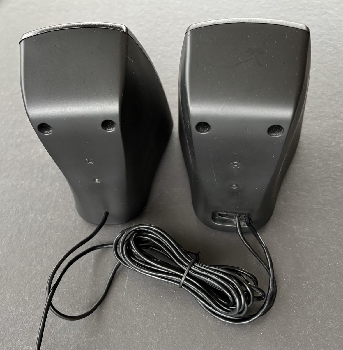 Logitech Haut-parleurs: PC Lautsprecher Paar Logitech Z130, mit Netzkabel – D'occasion à Rothrist par Dluna1 4