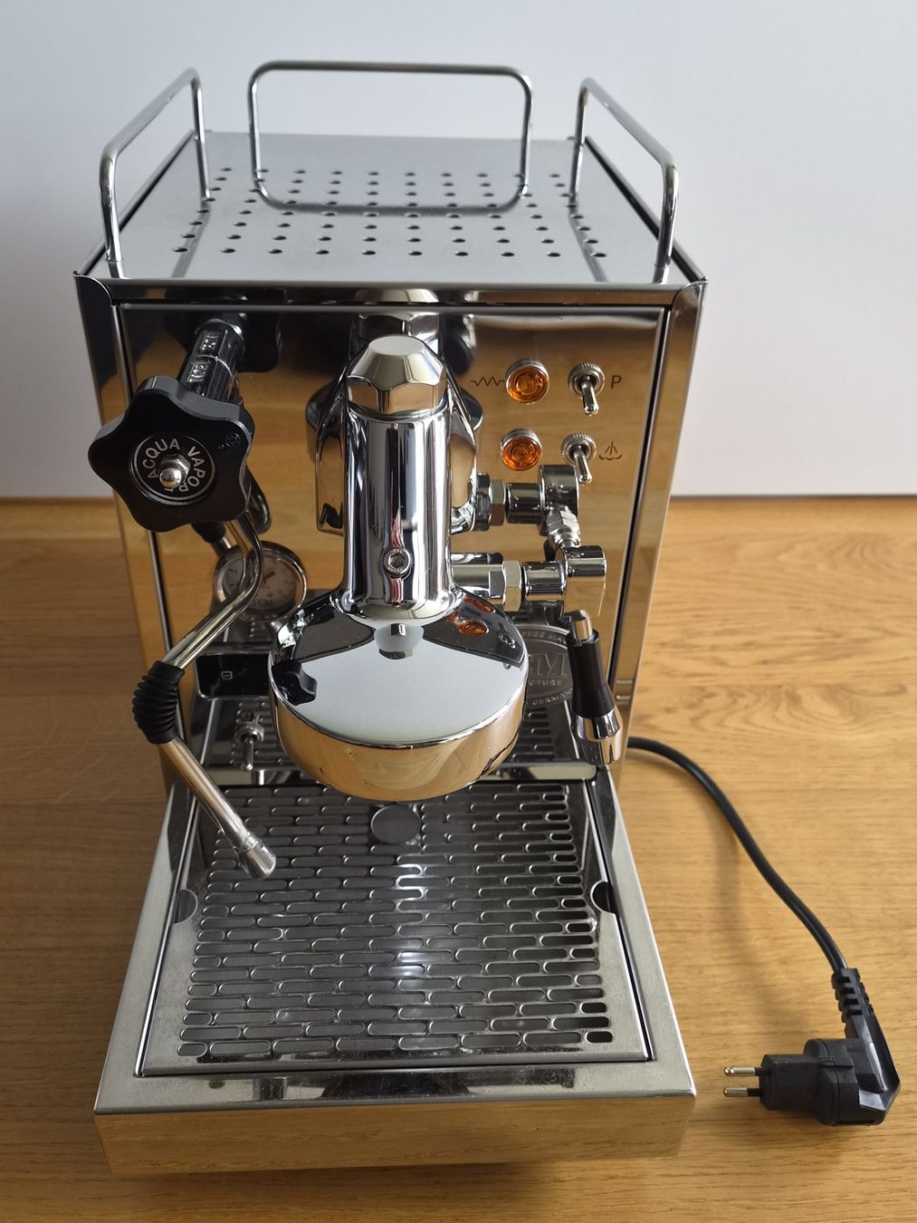 ECM Manufacture Kaffeemaschinen & Espressomaschinen: ECM Classika PID Siebträger – Gebraucht aus Bern von Siluh 1