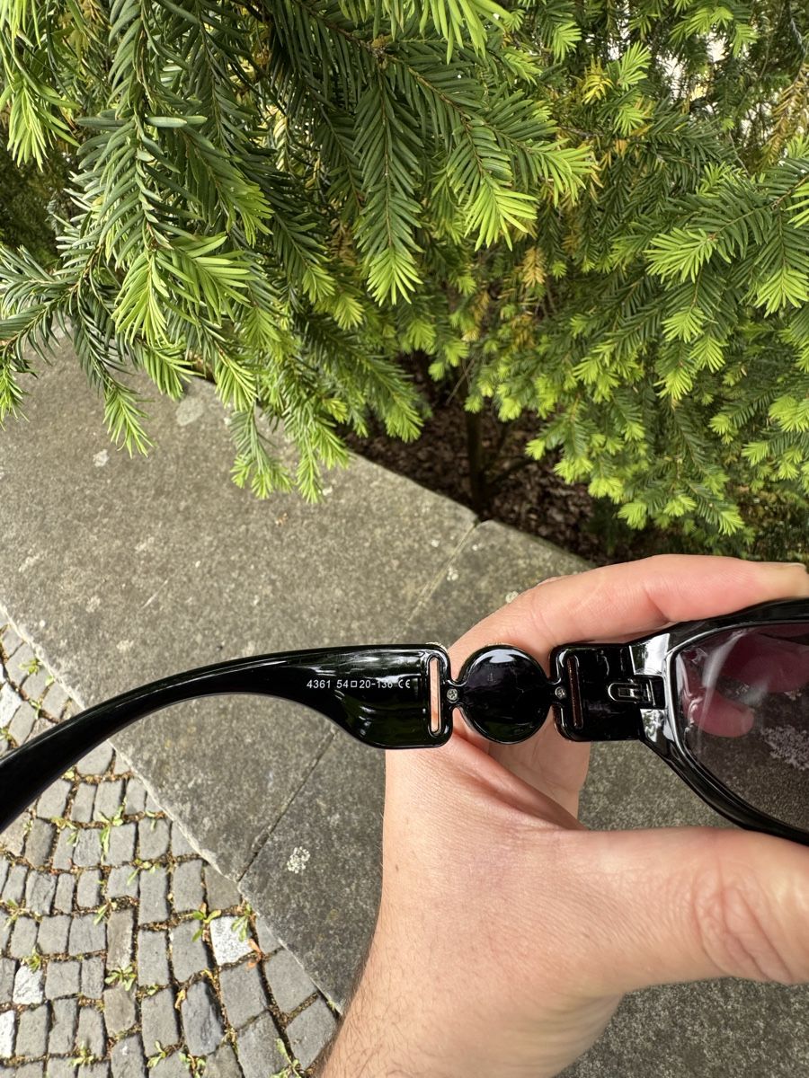 Versace Occhiali & Lenti: Versace Medusa Sunglasses Black Luxury – Usato da Effretikon venduto da rus_2l2p 7