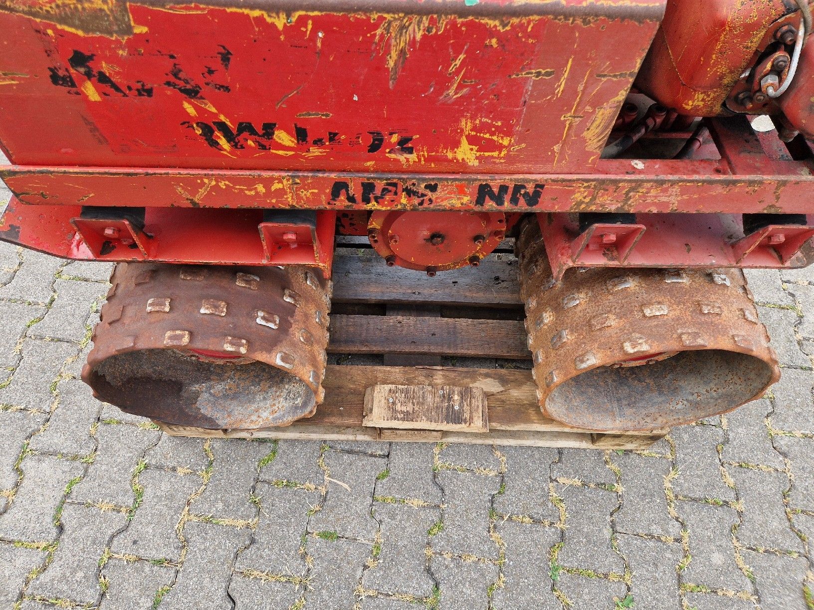 Rammax Alle Maschinen: Grabenwalze RAMMAX RW1402 – Defekt aus Grosswangen von lar_9lz7 9