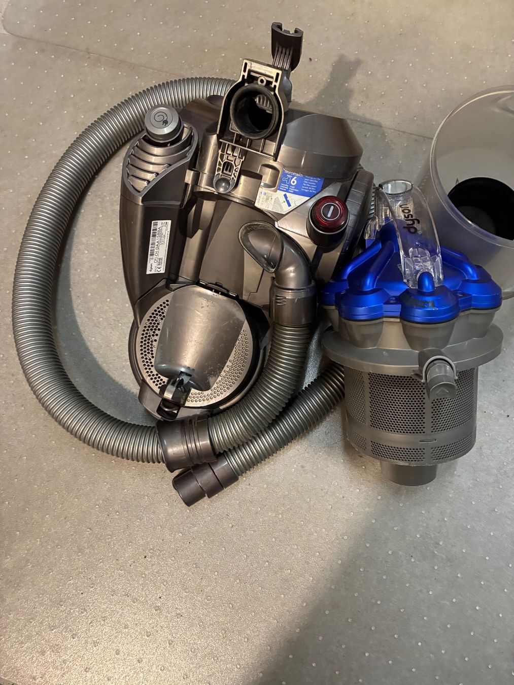 Dyson Aspirapolveri & Accessori: Dyson DC  29 – Usato da Hendschiken venduto da zkos 1