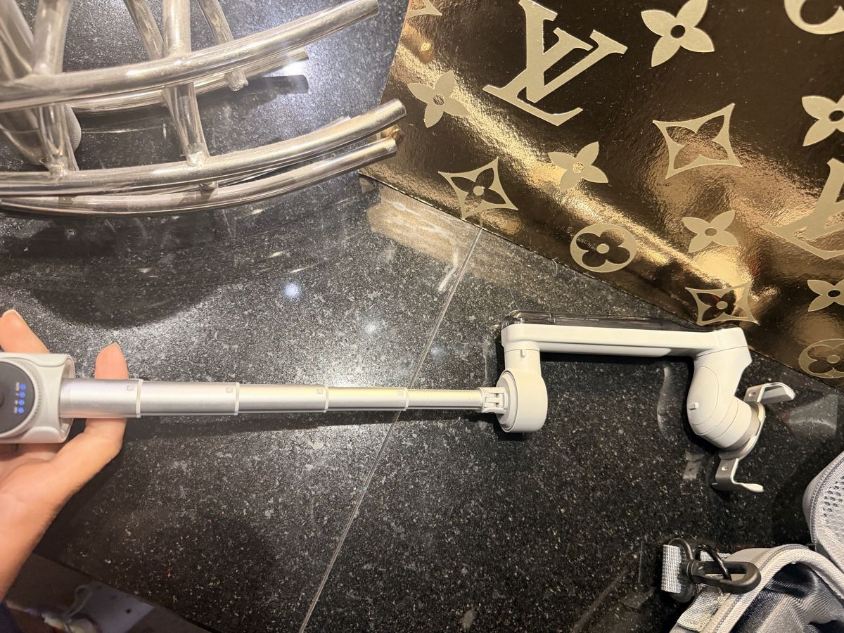 Insta360 Staffe: Insta360 Flow Smartphone Gimbal Stabilisator im Set – Usato da Goldau venduto da mira221 5