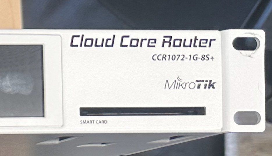 Mikrotik Modems & Router: MikroTik Cloud Core Router CCR1072-1G-8S+ – Gebraucht aus Zürich von Secginekmek 2
