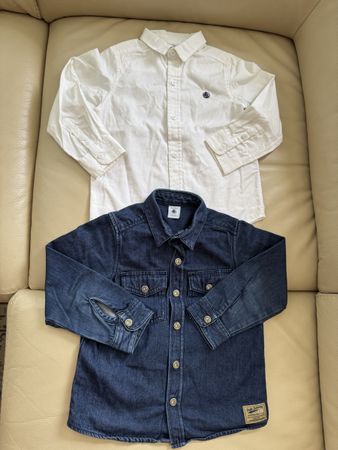  Kinderhemden Petit Bateau weiss und Jeans Grösse 104