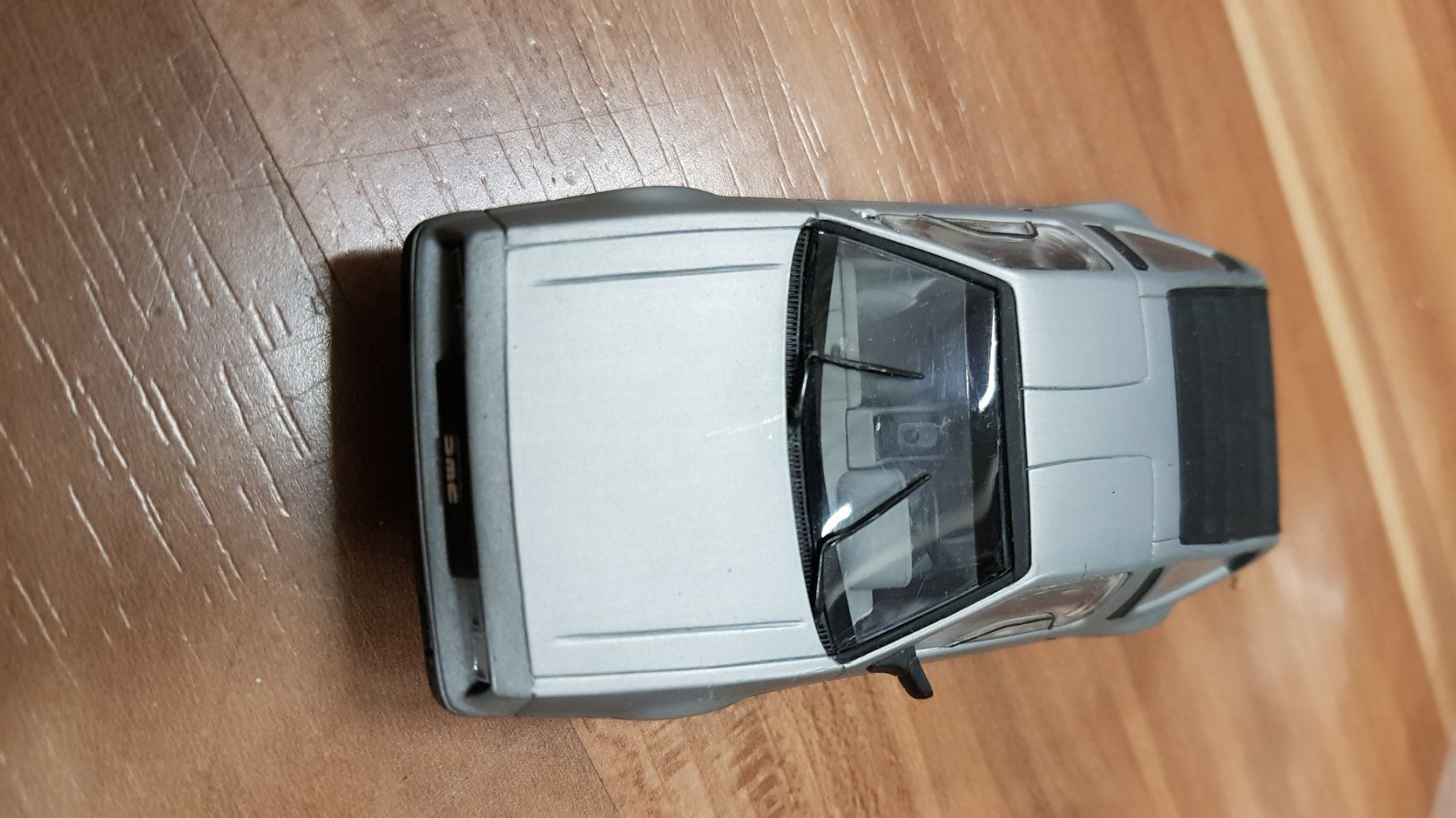 Delorean Modellini d'auto: DeLorean DMC-12 Modellauto 1/43 k – Usato da Schwarzenburg venduto da Flamingo07 1