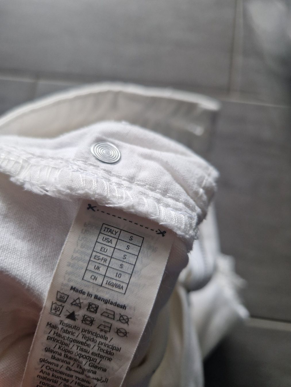 Pantaloni: YAMAMAY short weiss Gr.S – Usato da Mezzovico venduto da maemy 2