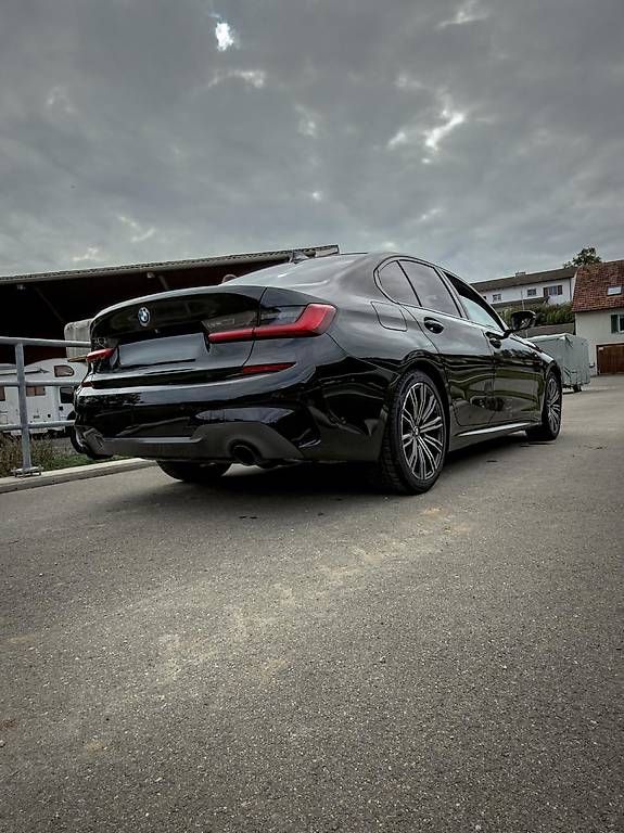 Autos: BMW 330 – Gebraucht aus Schaffhausen von lar_p6zb 2