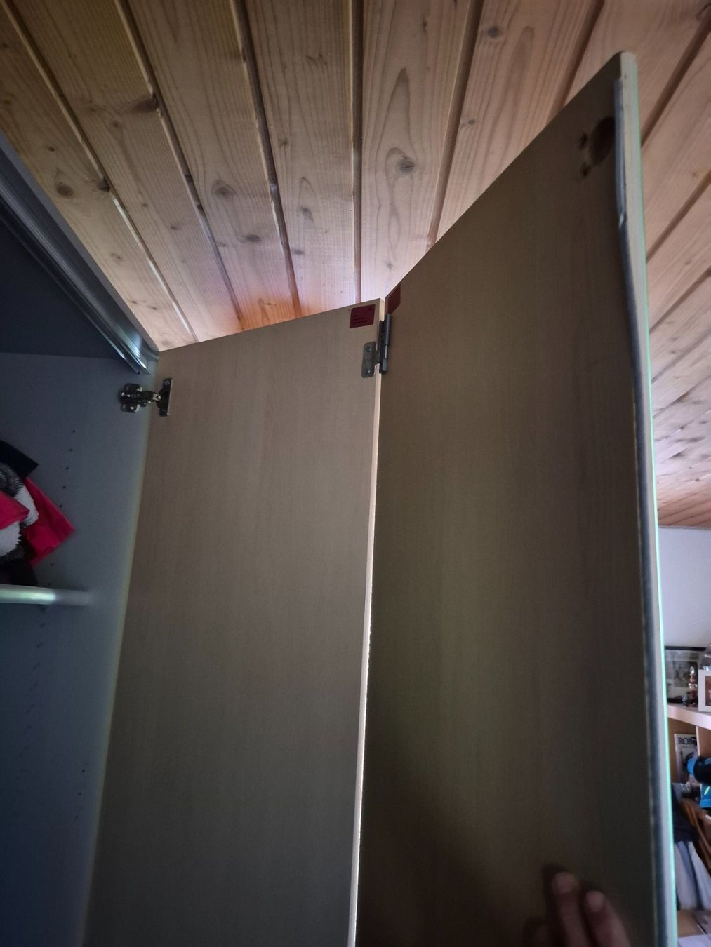 Conforama Armadi: Kleiderschrank Gross – Difettoso da Maienfeld venduto da PKIC 7