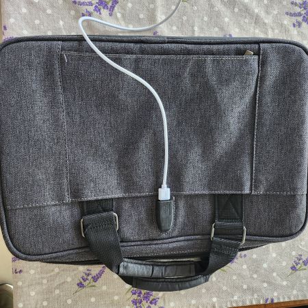 HP Notebook Tasche  Gewebe strapazierbar mit USB Anschluss
