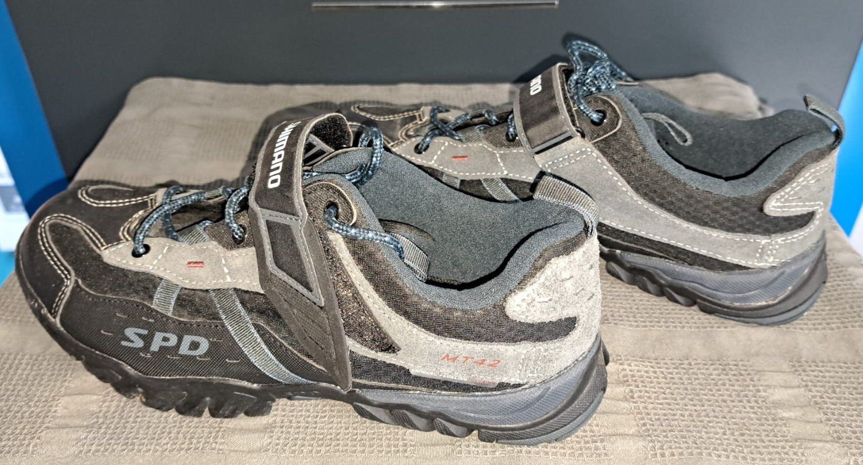 Shimano Scarpe da uomo: Shimano Bikeschuhe Grösse.42 – Nuovo (secondo la descrizione) da ROESCHENZ venduto da ASUS66
