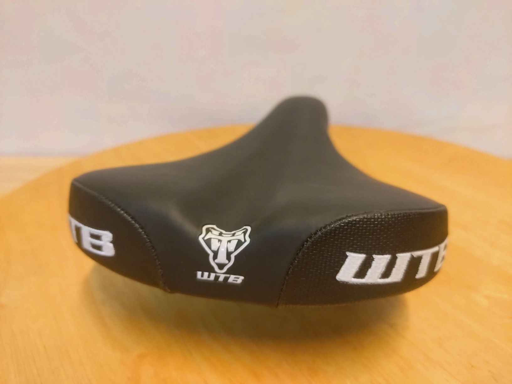 WTB Pezzi di ricambio: Selle VTT WTB noire  27 cm TBE+ – Nuovo (secondo la descrizione) da Farvagny-le-Grand venduto da LaCaverne 1