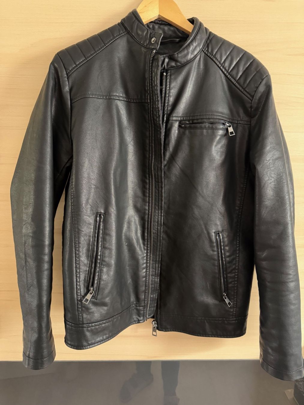 Giacche: Veste en cuir M – Usato da Bulle venduto da Apocalyqse
