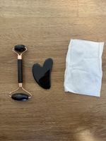Gesichtsroller und Gua Sha Set schwarz neuwertig