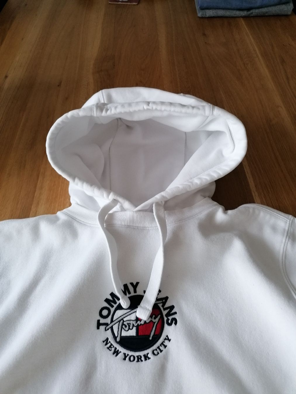 Tommy Hilfiger Pullover & Sweatshirts: Pullover Tomy Hilfiger – Gebraucht aus Adliswil von Romanista1927 4