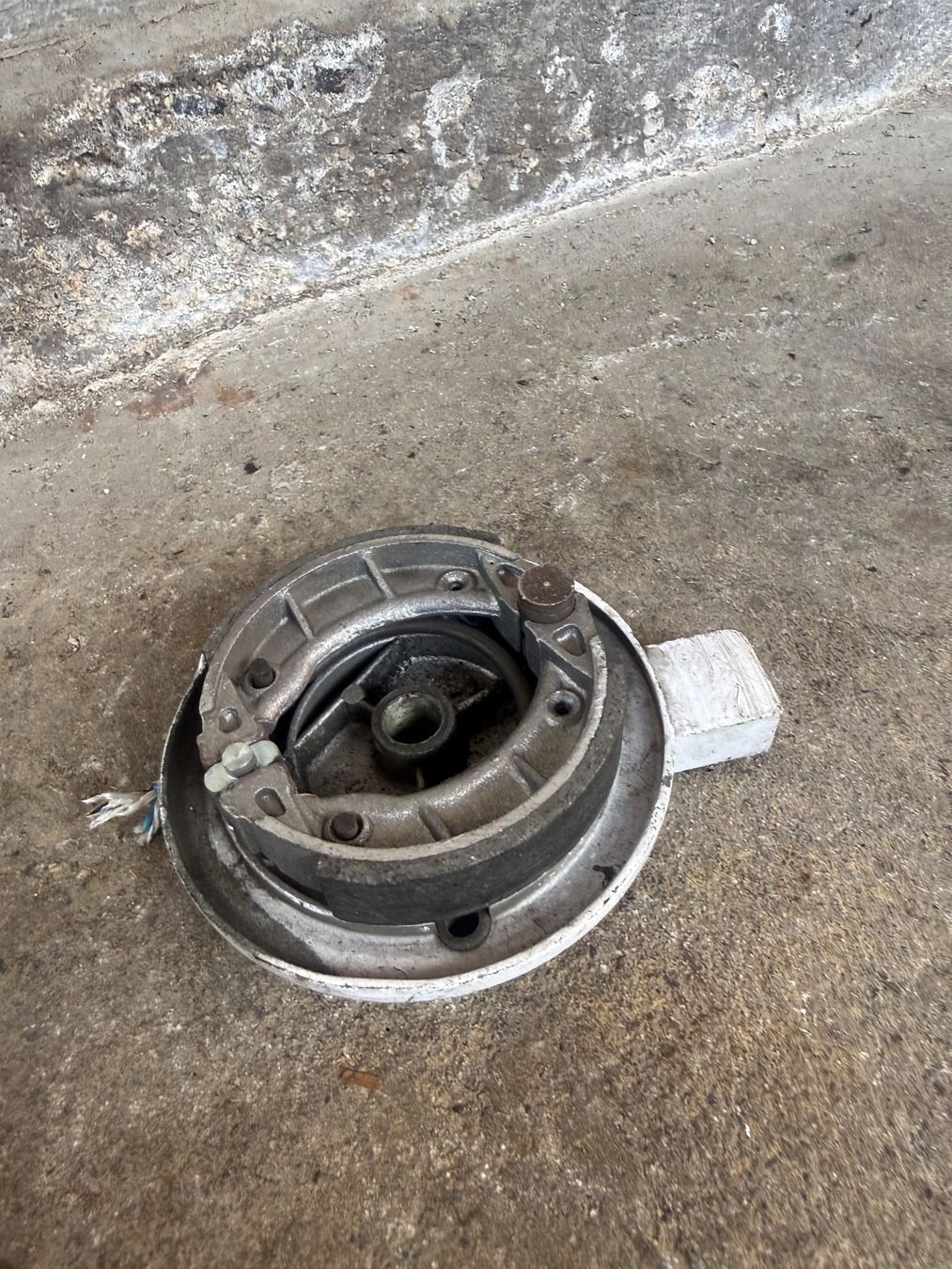 Fantic Mofa-Ersatzteile: Fantic Issimo Mofa Bremsankerplatte – Gebraucht aus Fahrni b. Thun von berger_tuning34 3