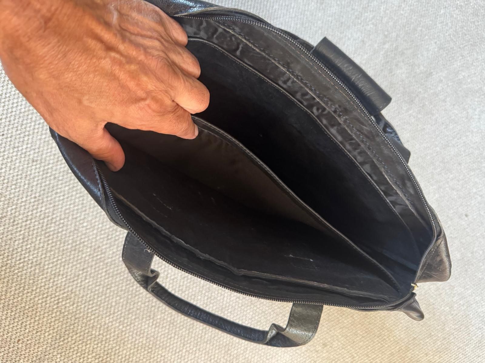 Valigie & Borse: Cartable en cuir veritable noir – Usato da Pully venduto da nab_bfg9 4