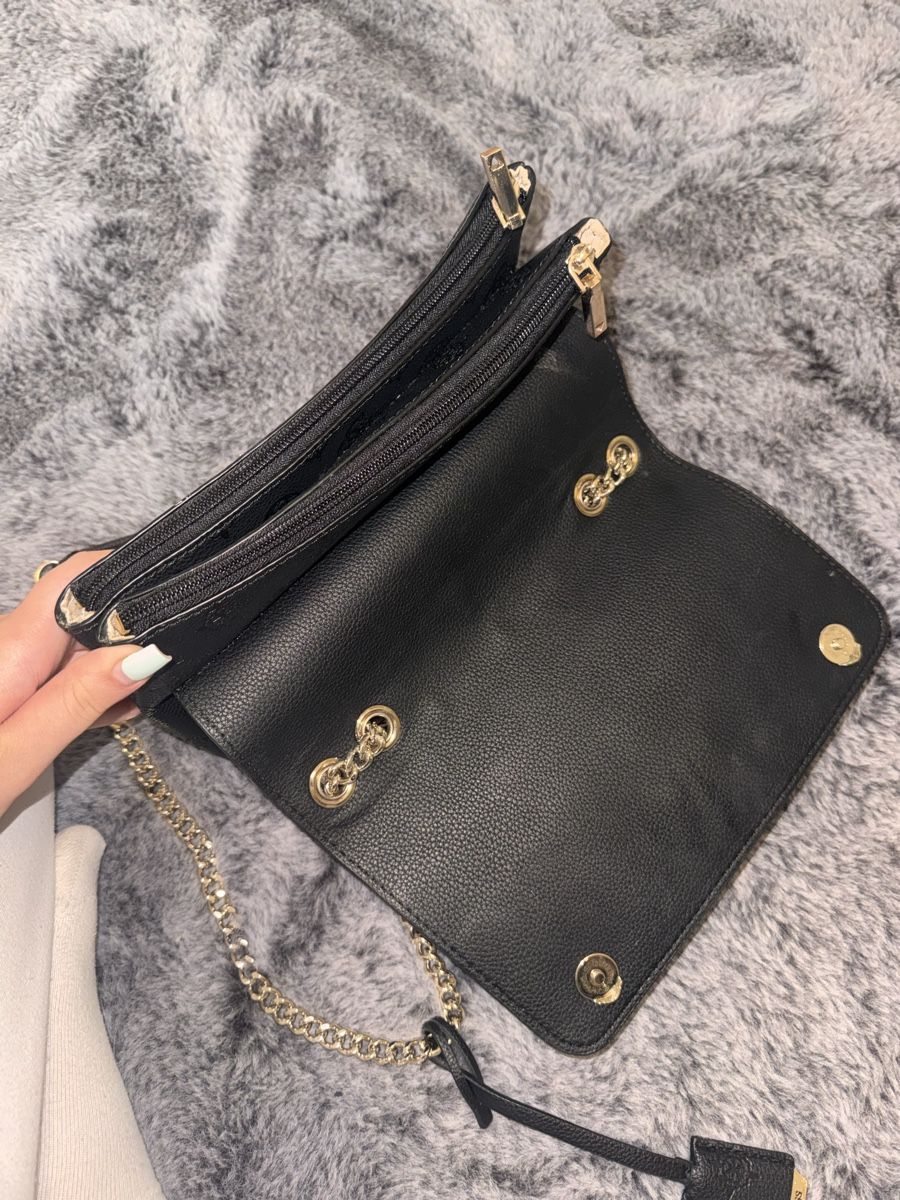 Guess Taschen für Damen: Guess Tasche – Gebraucht aus Netstal von Djukaxgajic01 4