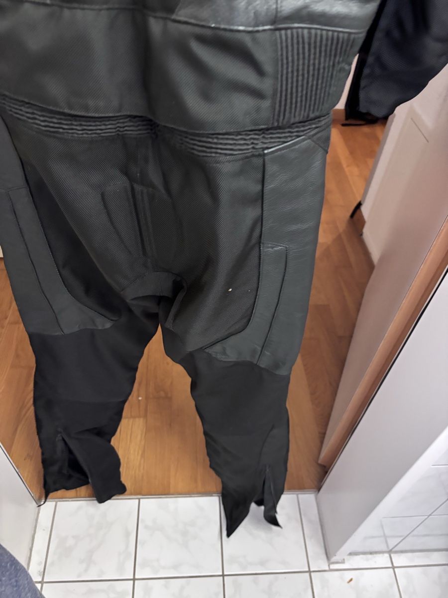 Kleiderpakete: T-2201 Leder-/Textilkombi Fastway – Gebraucht aus Winkel von Fetka 3