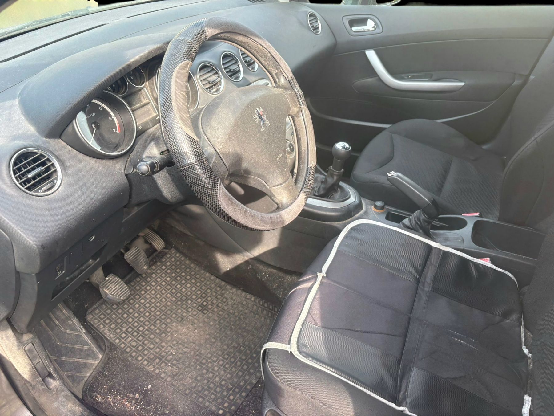 Peugeot Autos: Peugeot 308 Break 1.4I 16V – Gebraucht aus Giubiasco von AUTOTECNICA 4