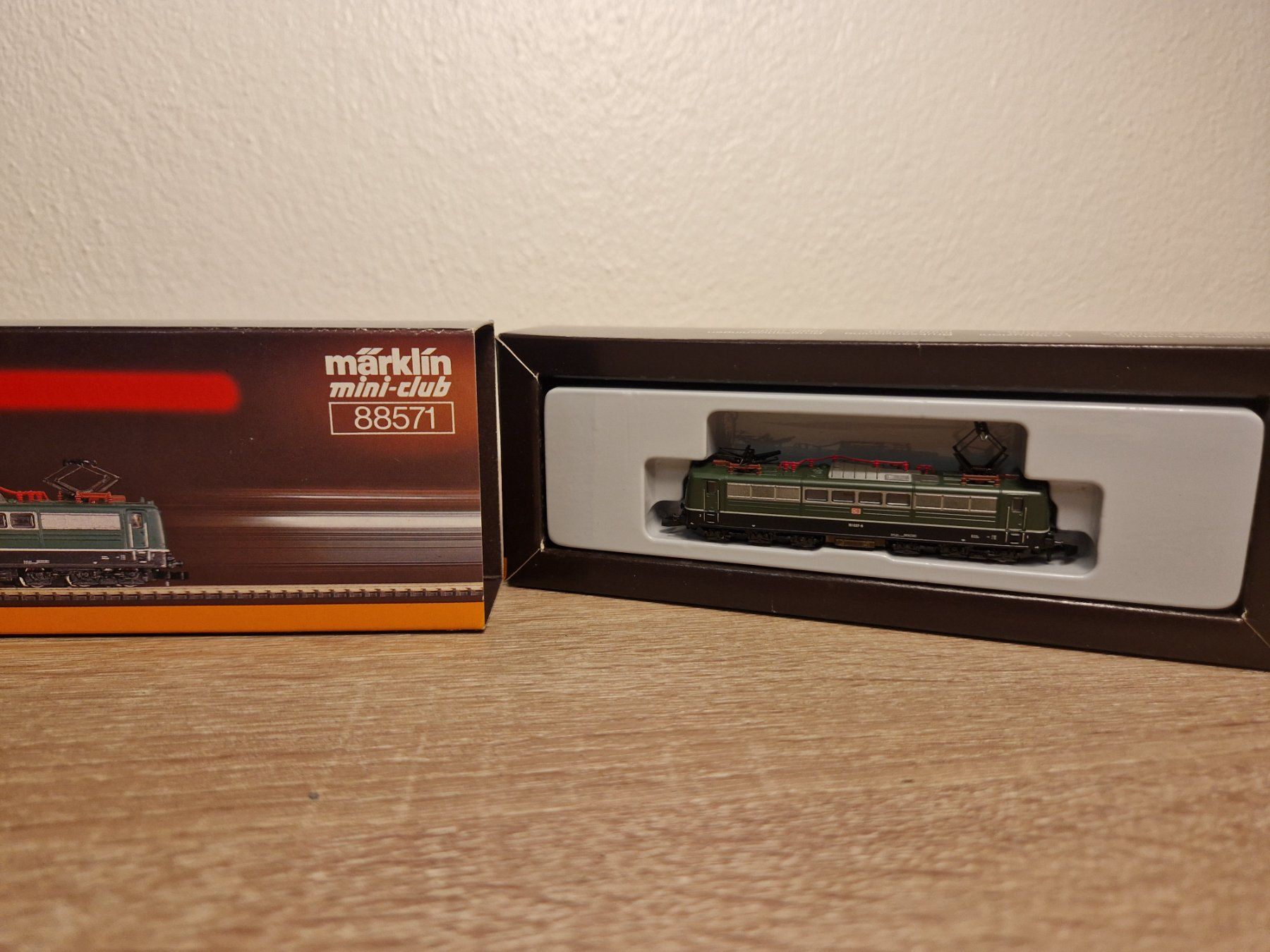 Märklin Modellini di ferrovie: Märklin Z 88571 E-Lok BR 151 DB – Usato da St-Aubin-Sauges venduto da Lo_Go 7